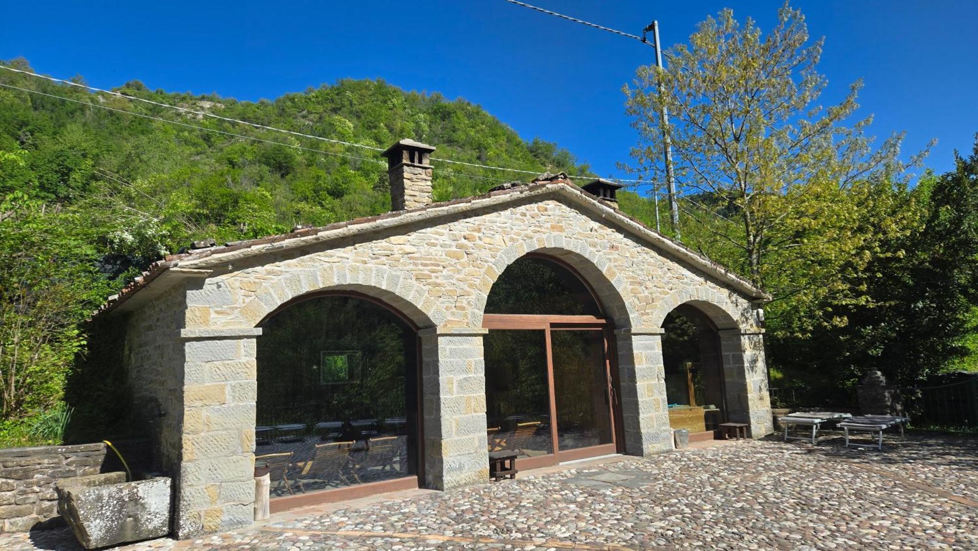 Borgo Corniola B&B Naturista Маради Екстериор снимка