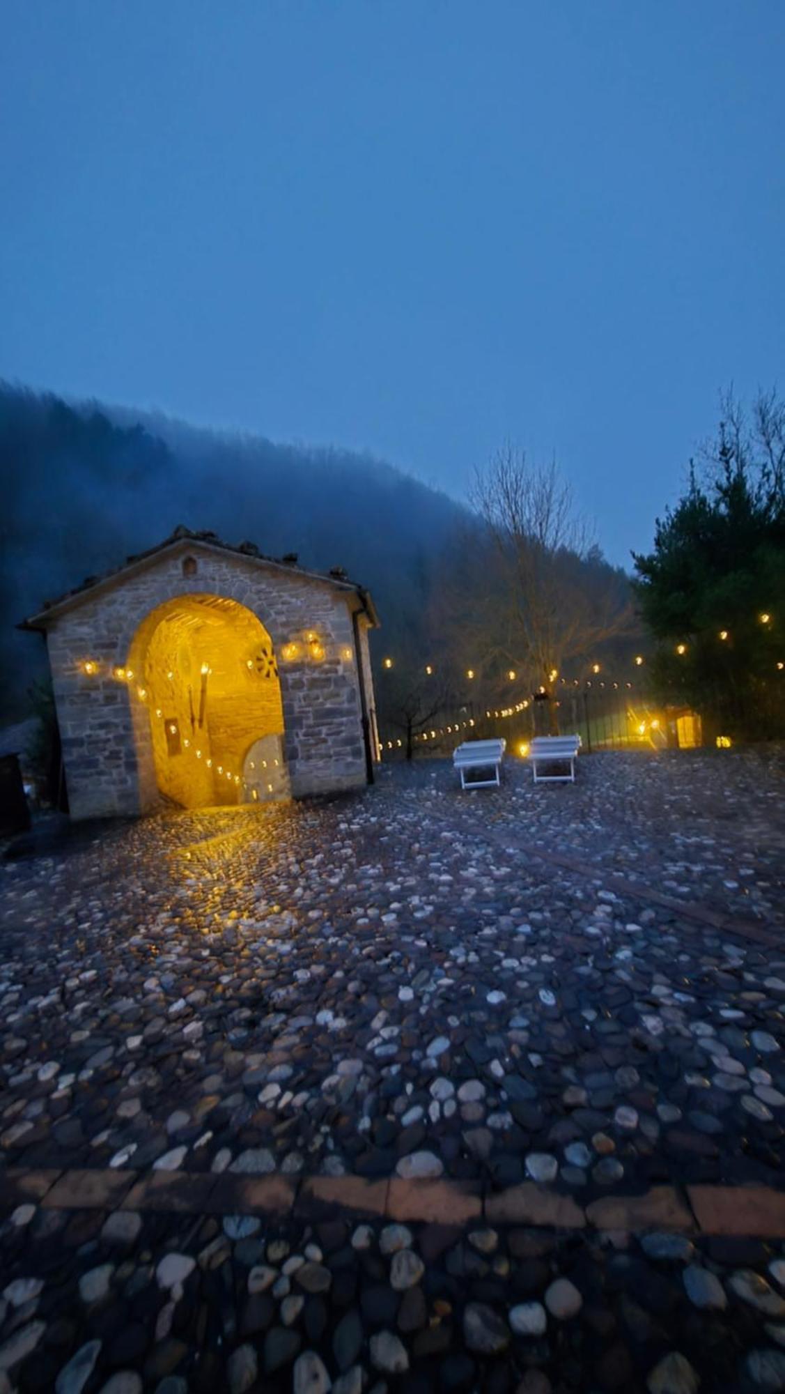 Borgo Corniola B&B Naturista Маради Екстериор снимка